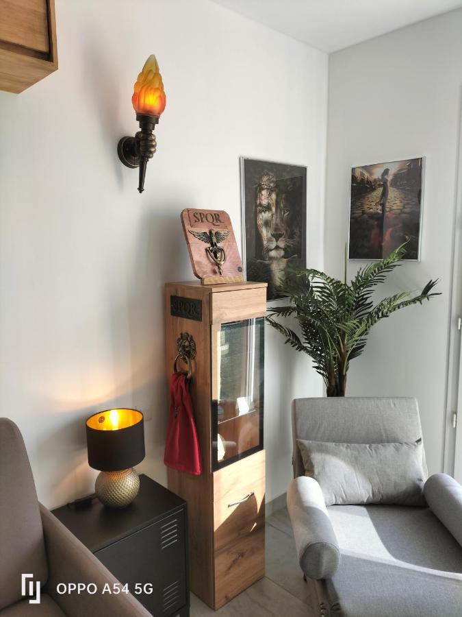 Antiqua Roma Spqr Cubiculum Lejlighed Port-la-Nouvelle Eksteriør billede